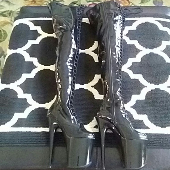 pleaser flamingo 3023